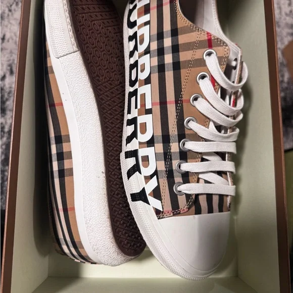 Burberry Low Top Sneakers in Classic Plaid
